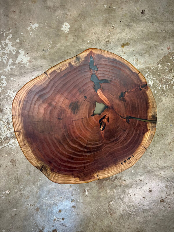 Coffee Table in Sequoia e Resina Epossidica trasparente satinata